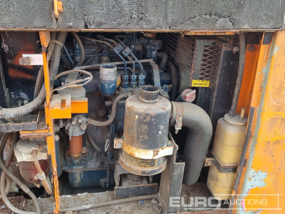 Generador industriale 110Volt Generator/Welder, 3 Cylinder Engine (2 of), 230Volt Generator/Welder, Engine (Parts Missing): foto 18