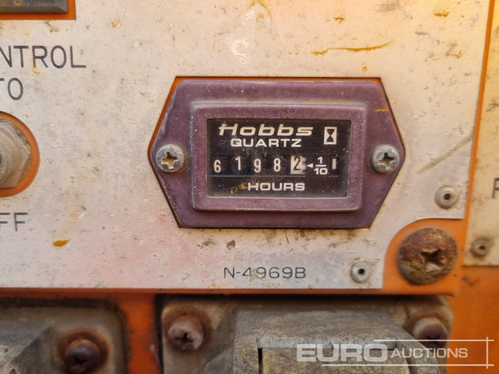 Generador industriale 110Volt Generator/Welder, 3 Cylinder Engine (2 of), 230Volt Generator/Welder, Engine (Parts Missing): foto 32