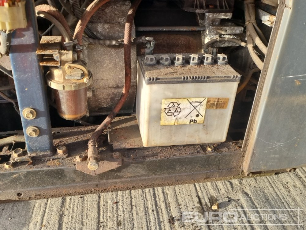 Generador industriale 110Volt Generator/Welder, 3 Cylinder Engine (2 of), 230Volt Generator/Welder, Engine (Parts Missing): foto 24