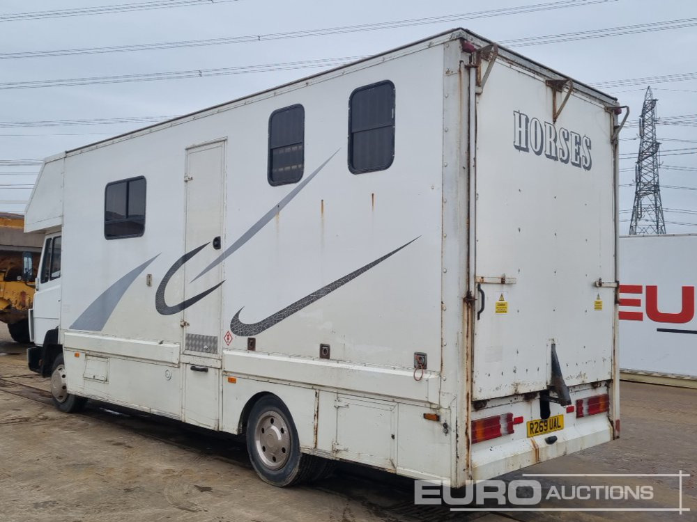 1998 Mercedes 814 - Camión para caballos: foto 3 1998 Mercedes 814 - Camión para caballos: foto 3