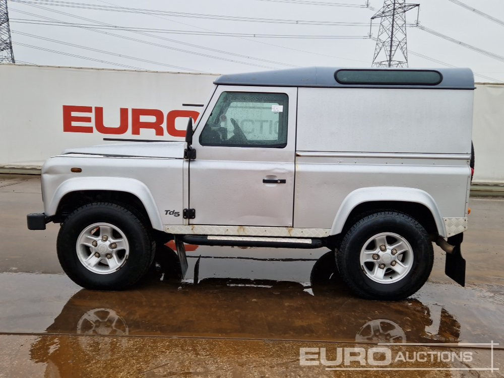 2002 Land Rover Defender 90 - SUV/ Todoterreno: foto 2 2002 Land Rover Defender 90 - SUV/ Todoterreno: foto 2