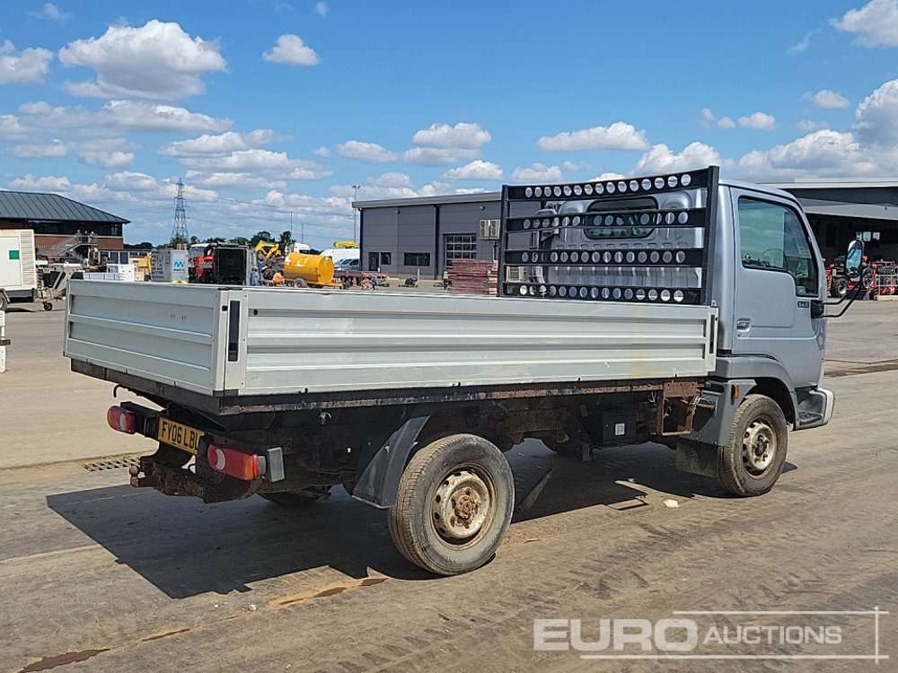2006 Nissan Cabstar 34.10 - Furgoneta caja abierta: foto 5 2006 Nissan Cabstar 34.10 - Furgoneta caja abierta: foto 5