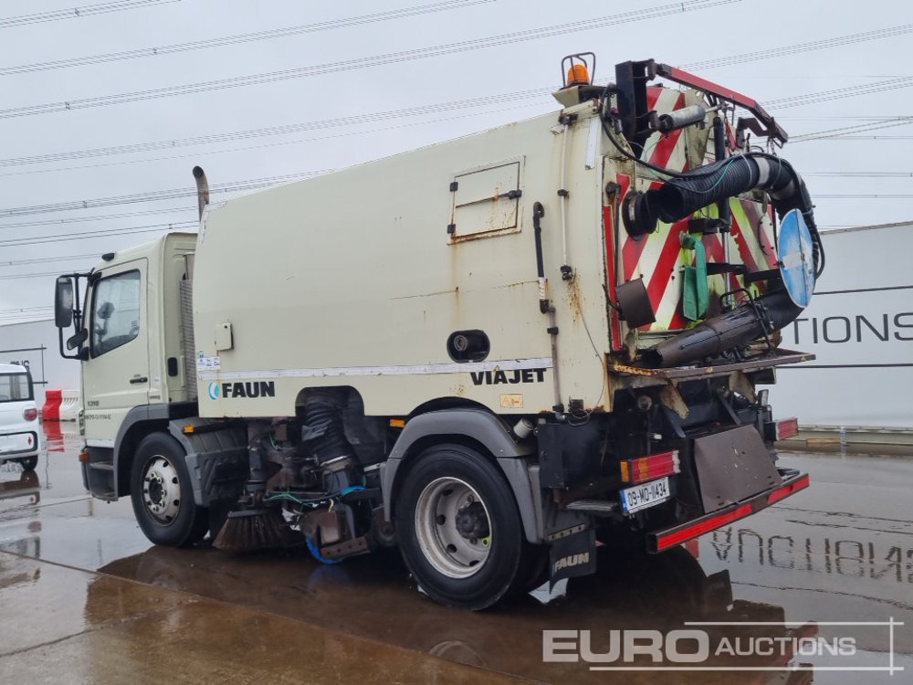 2009 Mercedes Atego 1318 - Barredora vial: foto 3 2009 Mercedes Atego 1318 - Barredora vial: foto 3