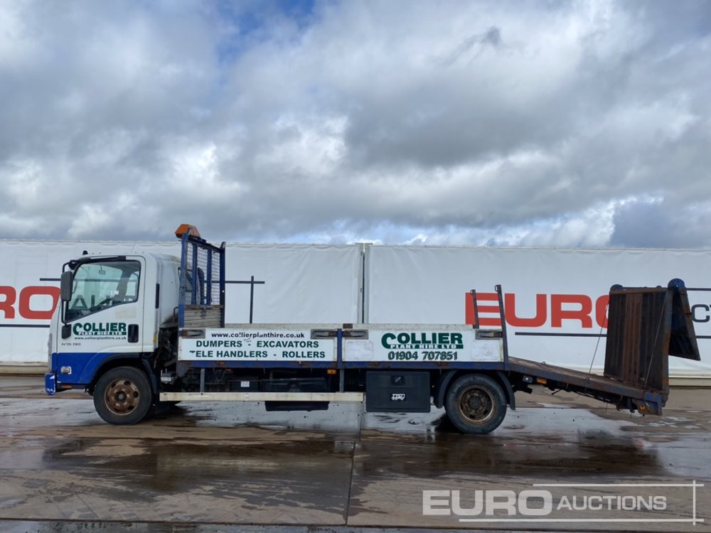 2010 Isuzu N75.190 - Camión caja abierta: foto 2 2010 Isuzu N75.190 - Camión caja abierta: foto 2