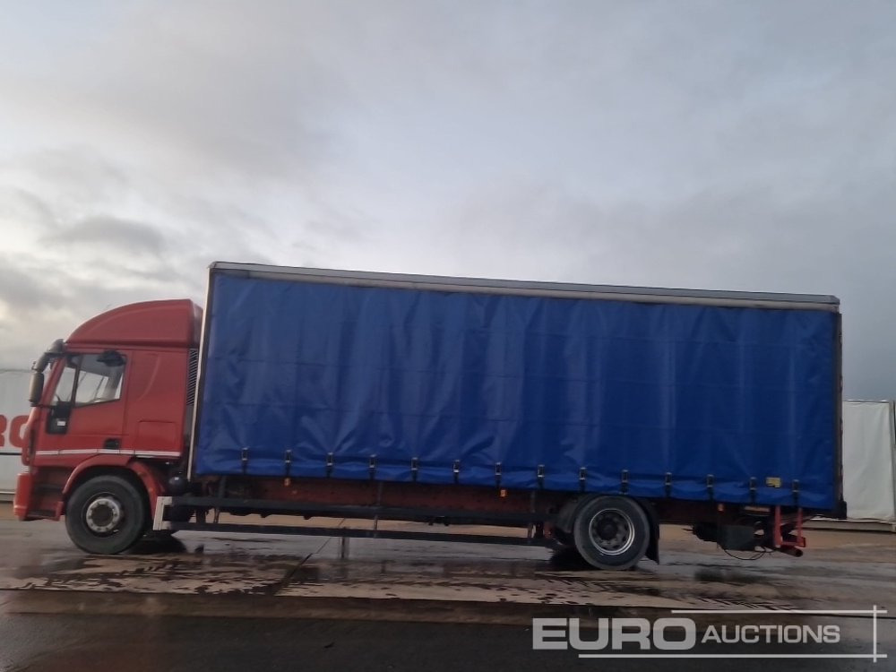 2011 Iveco ML180E25 - Camión lona: foto 2 2011 Iveco ML180E25 - Camión lona: foto 2