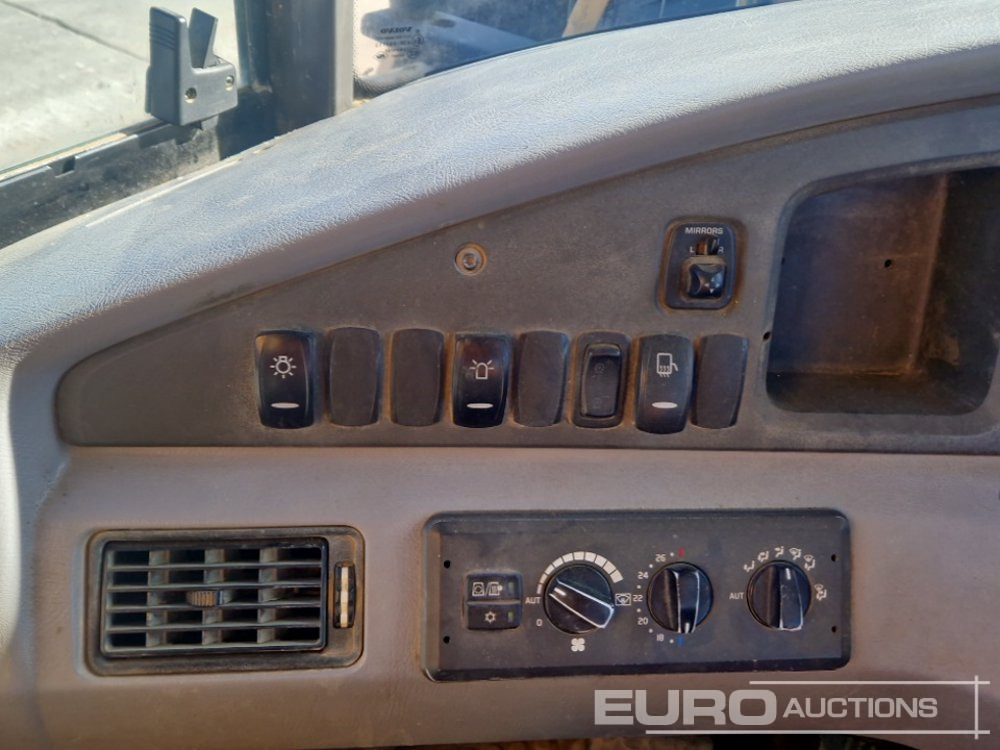 Dúmper articulado 2011 Volvo A30F: foto 36