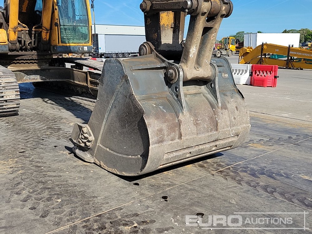 Excavadora de cadenas 2012 Hyundai 380LC-9A: foto 24