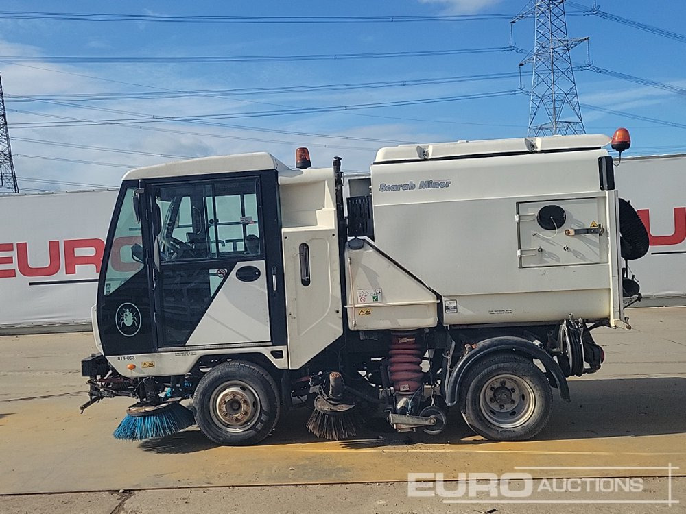 2012 Scarab 4x2 Road Sweeper, Reverse Camera, A/C - Barredora vial: foto 2 2012 Scarab 4x2 Road Sweeper, Reverse Camera, A/C - Barredora vial: foto 2