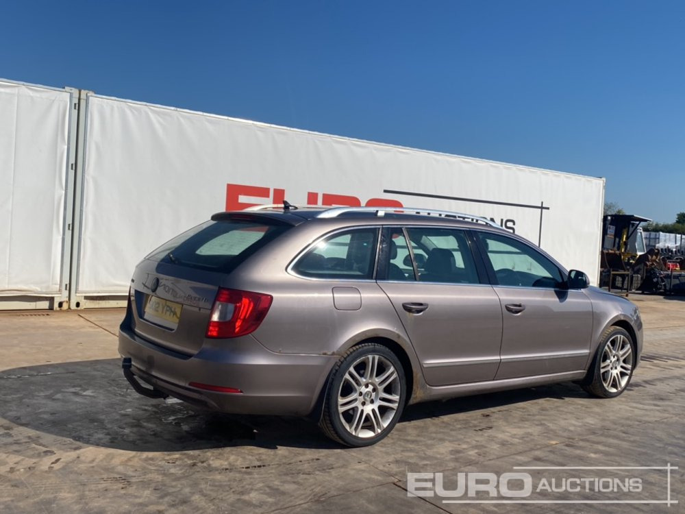 2012 Skoda Superb - Coche: foto 5 2012 Skoda Superb - Coche: foto 5