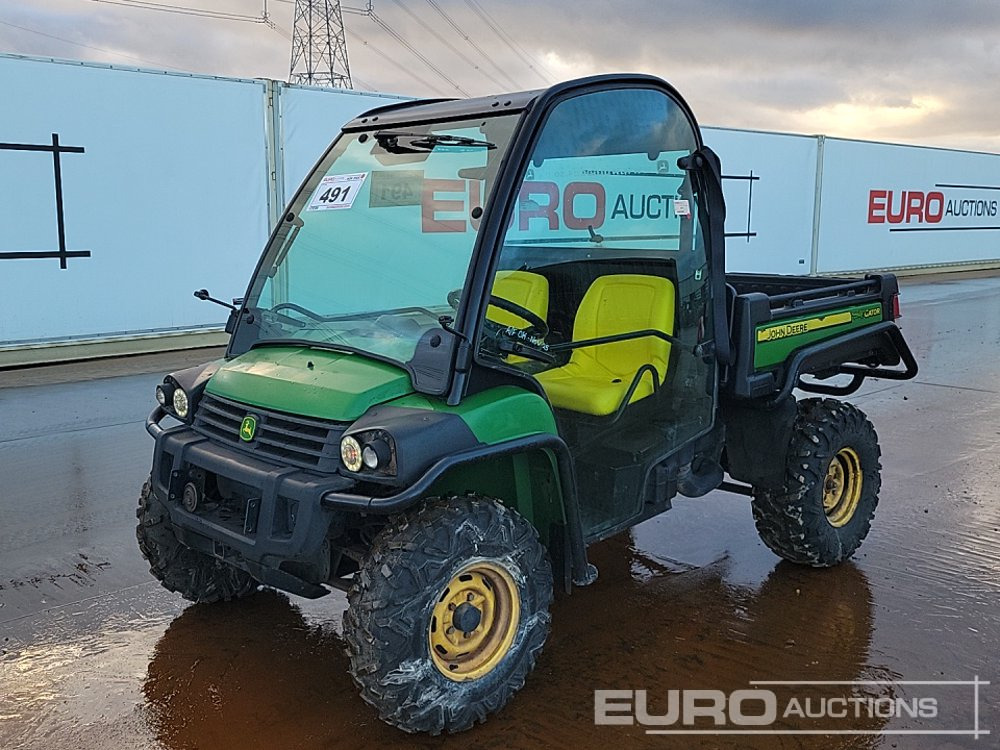 2013 John Deere Gator - Cuadrimoto: foto 1 2013 John Deere Gator - Cuadrimoto: foto 1