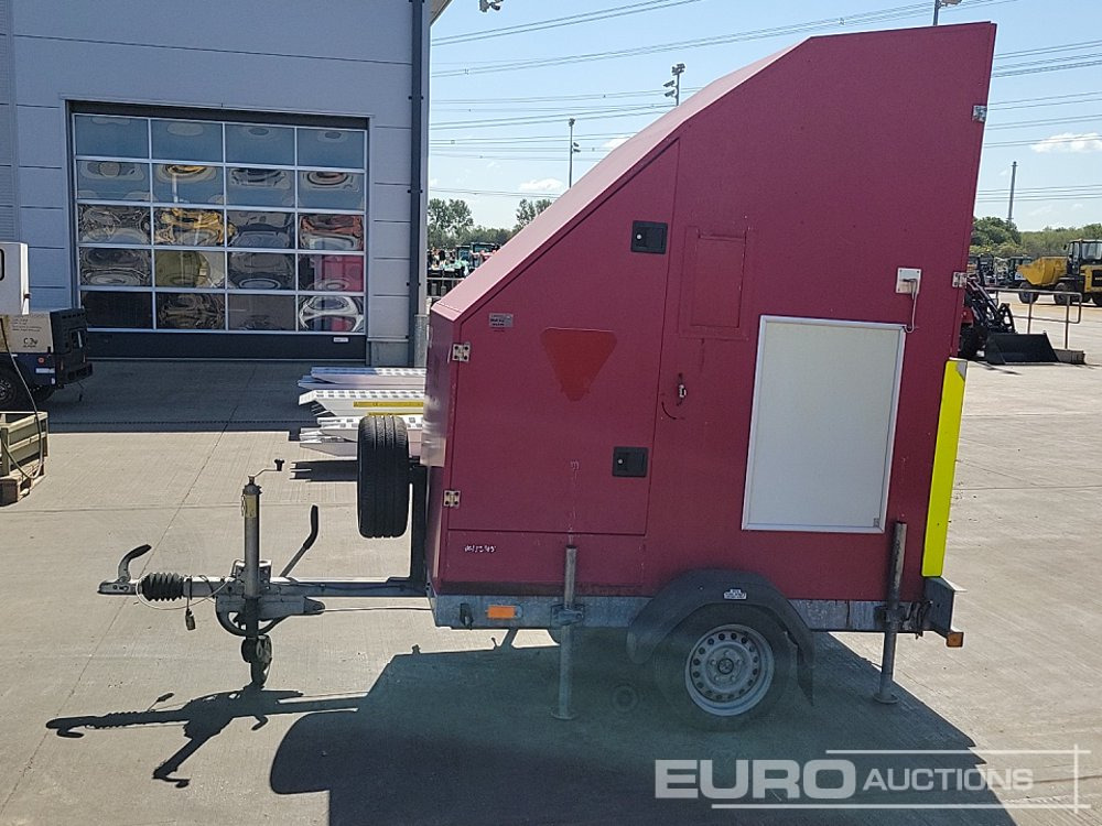 2013 Knott-Avonride Single Axle Fire Demonstration Unit - Remolque porta maquinaria: foto 2 2013 Knott-Avonride Single Axle Fire Demonstration Unit - Remolque porta maquinaria: foto 2