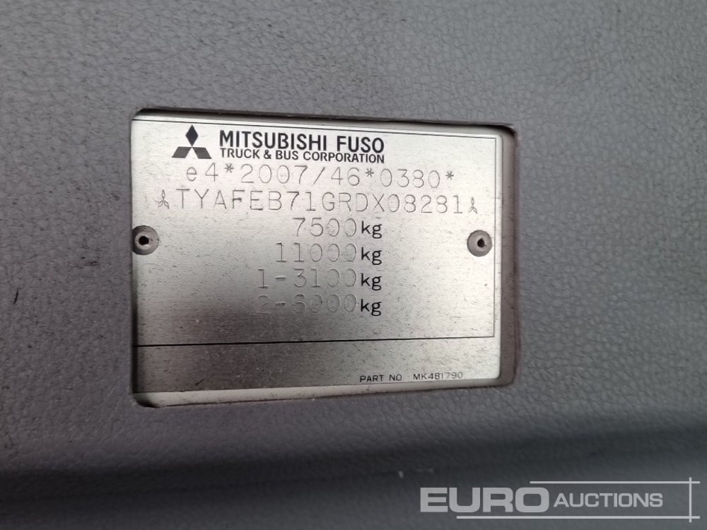 Camión frigorífico 2013 Mitsubishi 7C15: foto 30