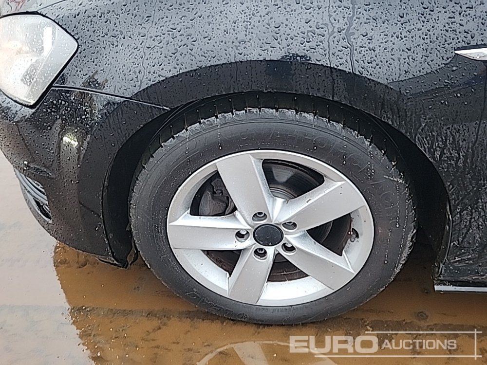 Coche 2013 Volkswagen Golf: foto 9 Coche 2013 Volkswagen Golf: foto 9