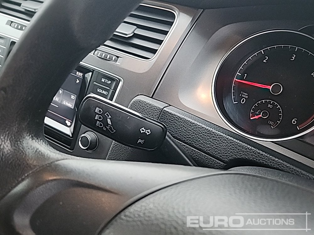 Coche 2013 Volkswagen Golf: foto 17 Coche 2013 Volkswagen Golf: foto 17