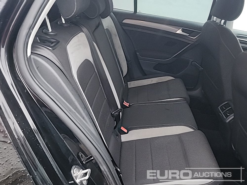 Coche 2013 Volkswagen Golf: foto 27 Coche 2013 Volkswagen Golf: foto 27