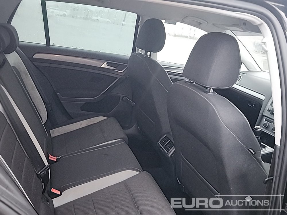 Coche 2013 Volkswagen Golf: foto 28 Coche 2013 Volkswagen Golf: foto 28