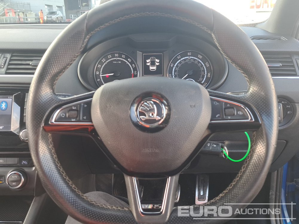 Coche 2014 Skoda Octavia: foto 28 Coche 2014 Skoda Octavia: foto 28