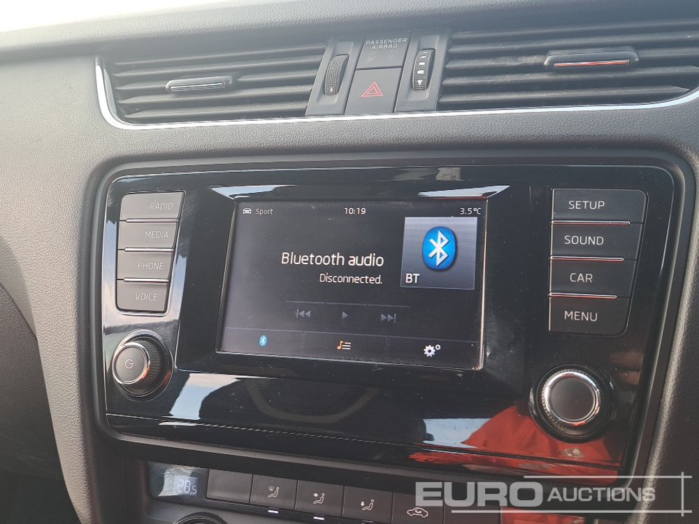 Coche 2014 Skoda Octavia: foto 34 Coche 2014 Skoda Octavia: foto 34