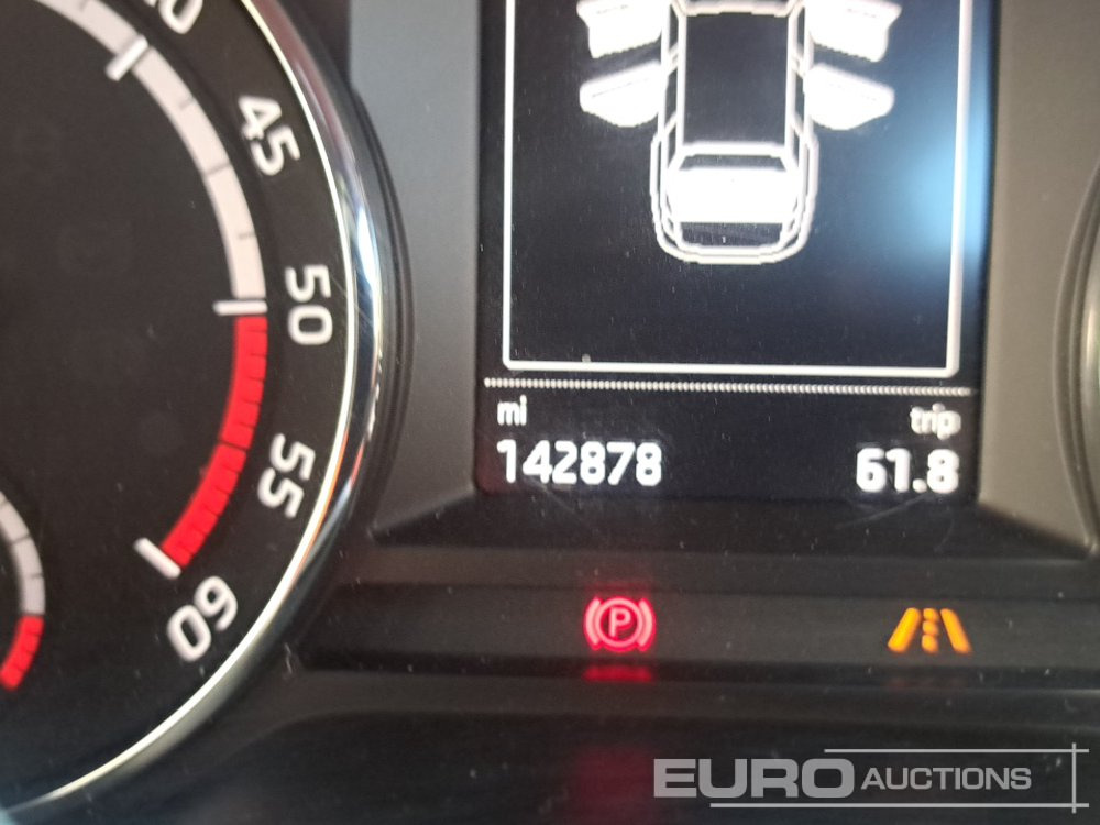 Coche 2014 Skoda Octavia: foto 48 Coche 2014 Skoda Octavia: foto 48