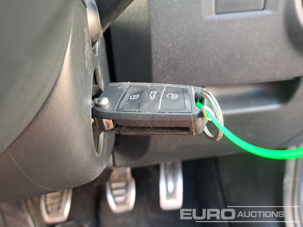 Coche 2014 Skoda Octavia: foto 47 Coche 2014 Skoda Octavia: foto 47