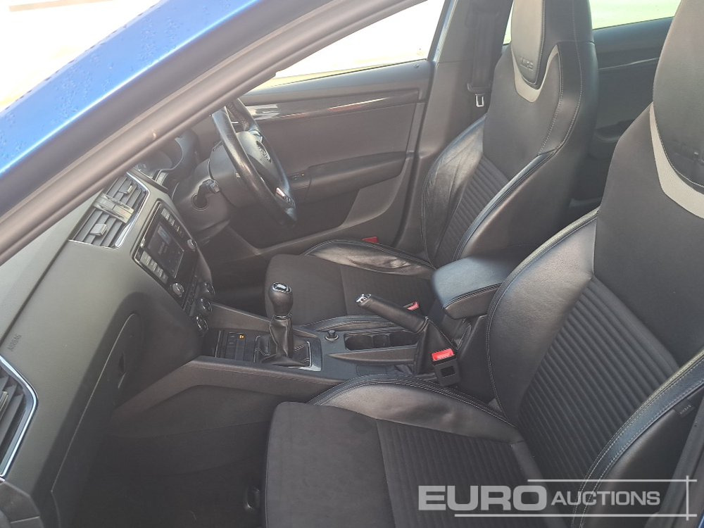 Coche 2014 Skoda Octavia: foto 15 Coche 2014 Skoda Octavia: foto 15