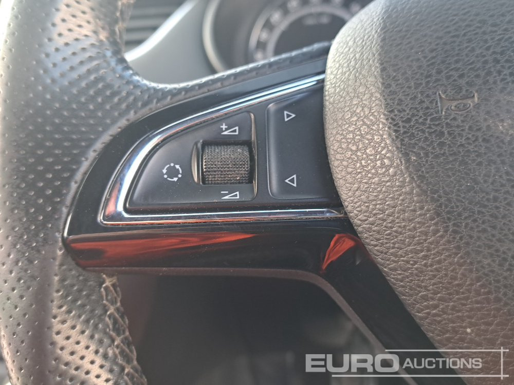 Coche 2014 Skoda Octavia: foto 29 Coche 2014 Skoda Octavia: foto 29