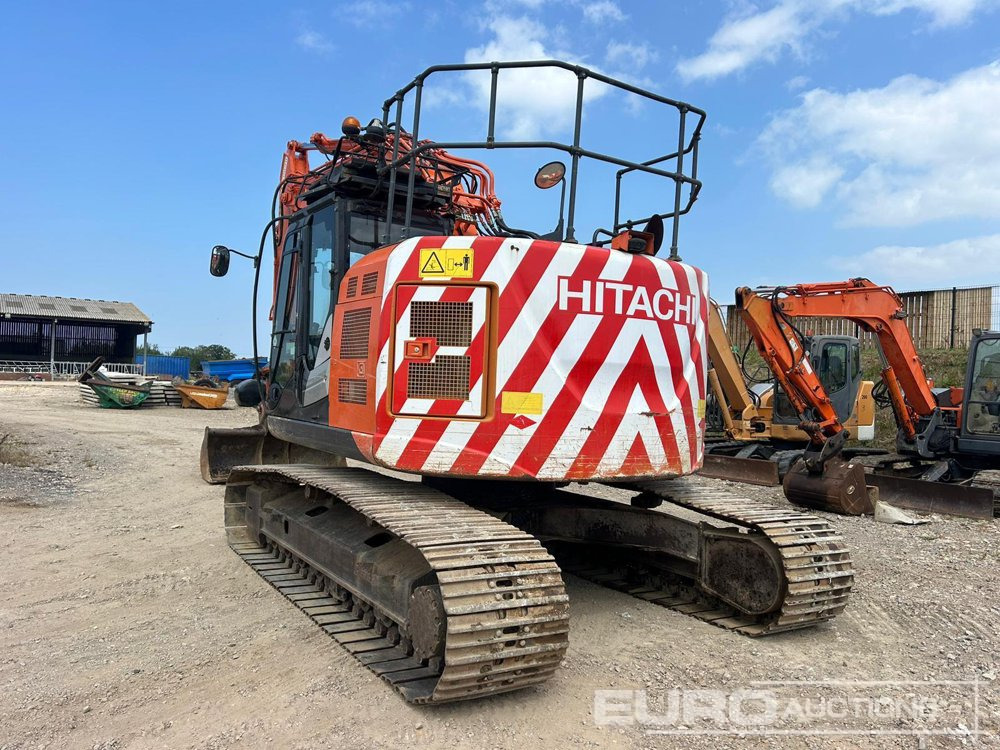 2015 Hitachi ZX225USLC-5B - Excavadora de cadenas: foto 2 2015 Hitachi ZX225USLC-5B - Excavadora de cadenas: foto 2