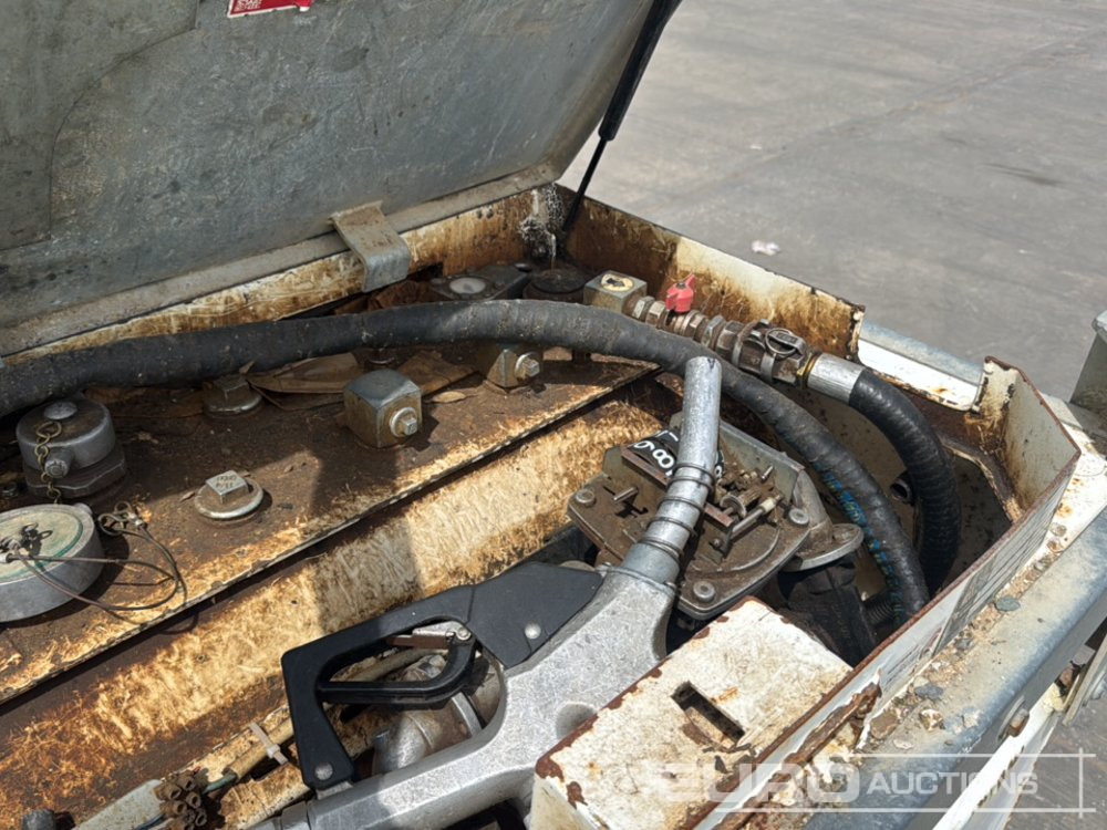 2015 Western 2000 Litre - Tanque de almacenamiento: foto 5 2015 Western 2000 Litre - Tanque de almacenamiento: foto 5