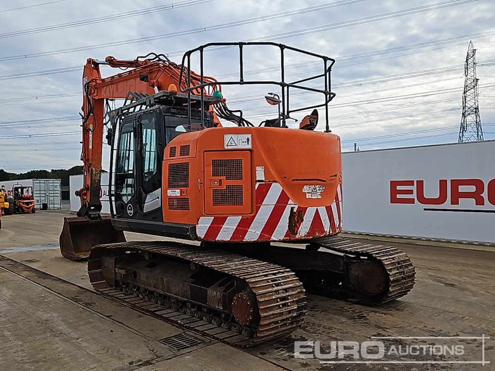 2016 Hitachi ZX225USLC-5B - Excavadora de cadenas: foto 3 2016 Hitachi ZX225USLC-5B - Excavadora de cadenas: foto 3