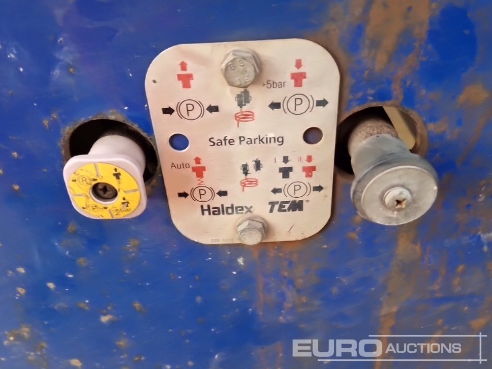 Camión caja abierta 2017 DAF 440: foto 45