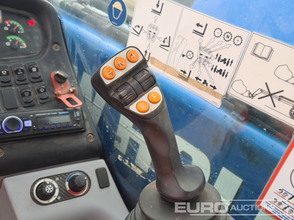 Manipulador telescópico 2017 New Holland LM7.42: foto 35