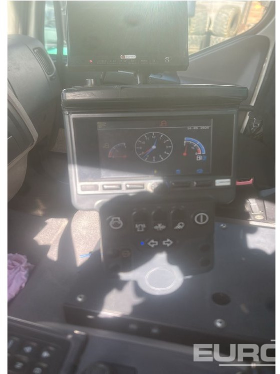 Barredora vial 2018 DAF LF230 FA: foto 7