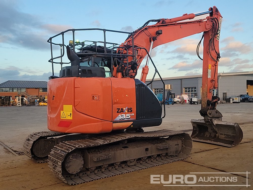 2018 Hitachi ZX135US-6 - Excavadora de cadenas: foto 5 2018 Hitachi ZX135US-6 - Excavadora de cadenas: foto 5