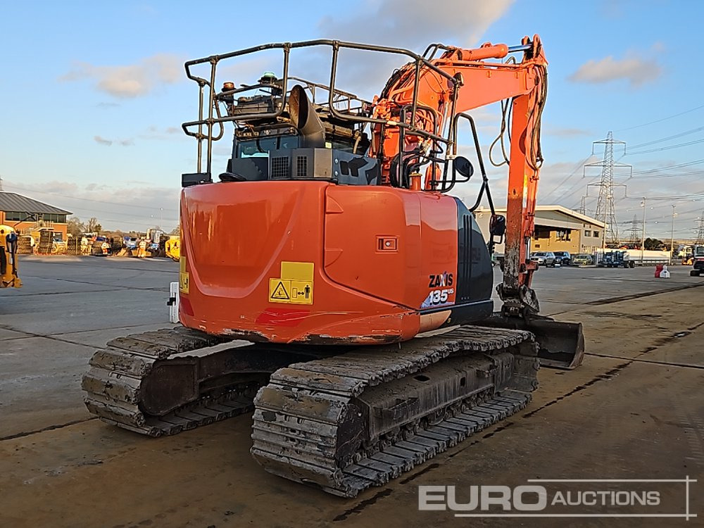 2018 Hitachi ZX135US-6 - Excavadora de cadenas: foto 5 2018 Hitachi ZX135US-6 - Excavadora de cadenas: foto 5