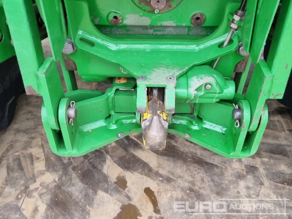 Tractor 2018 John Deere 6215R: foto 28