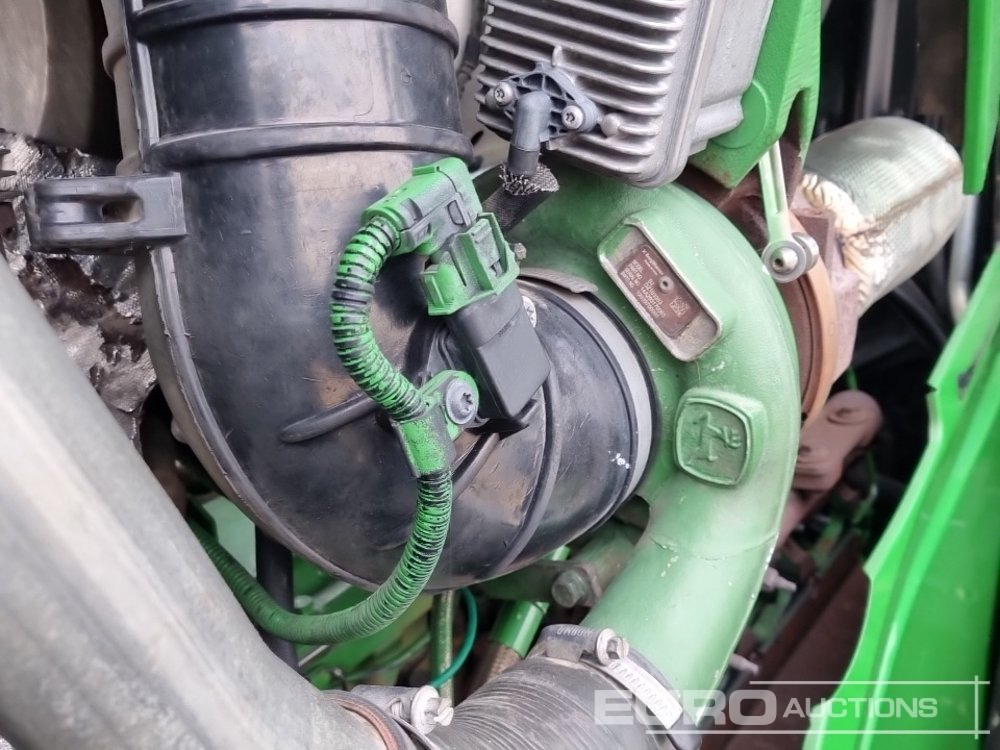 Tractor 2018 John Deere 6215R: foto 37