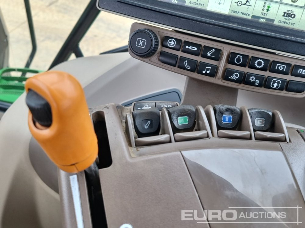 Tractor 2018 John Deere 6215R: foto 50
