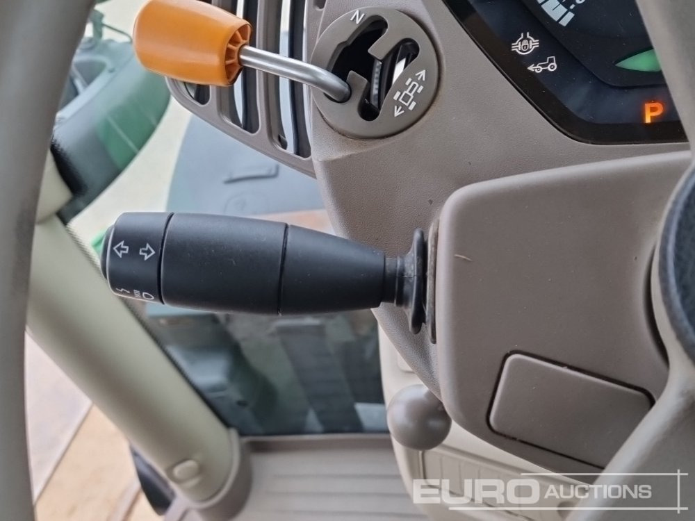 Tractor 2018 John Deere 6215R: foto 42