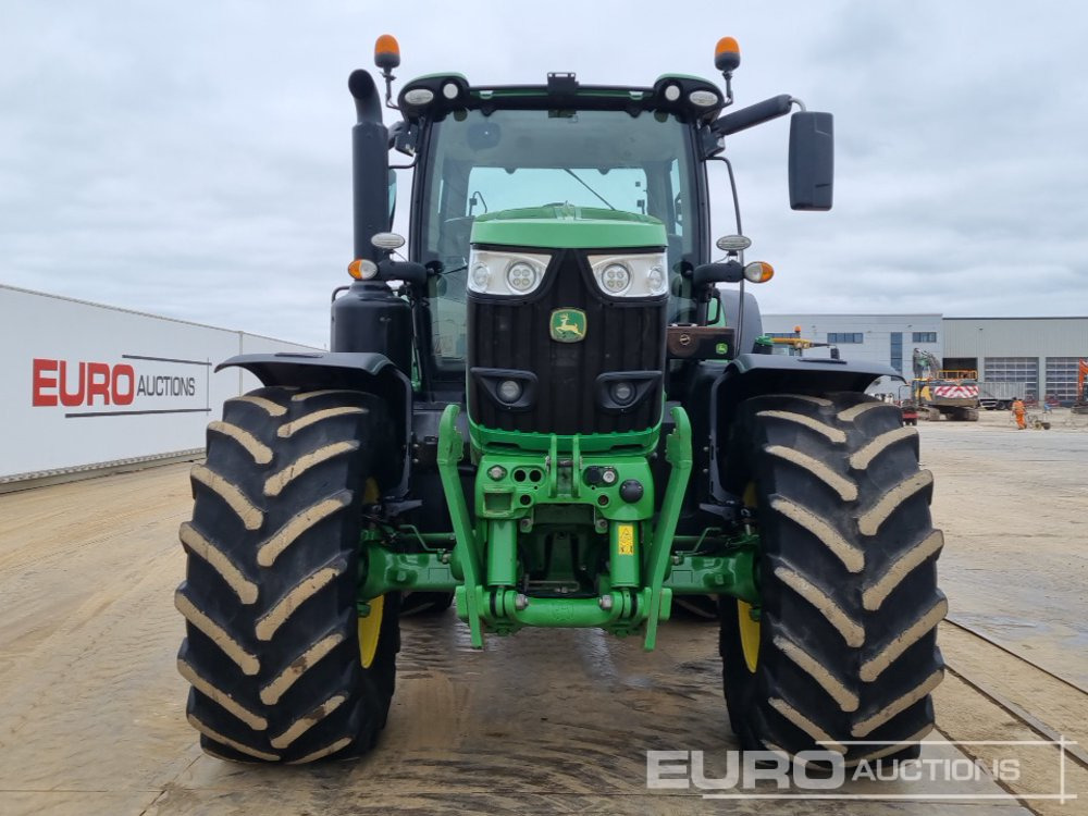 Tractor 2018 John Deere 6215R: foto 8