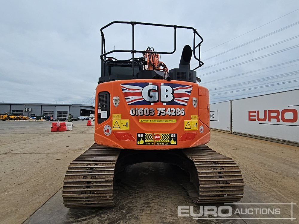 2019 Hitachi ZX135US-6 - Excavadora de cadenas: foto 4 2019 Hitachi ZX135US-6 - Excavadora de cadenas: foto 4