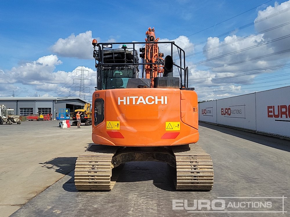2019 Hitachi ZX135US-6 - Excavadora de cadenas: foto 4 2019 Hitachi ZX135US-6 - Excavadora de cadenas: foto 4