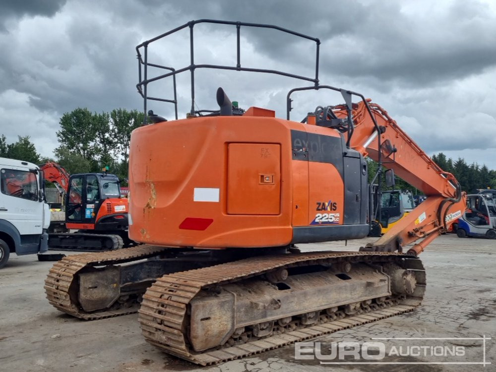 2019 Hitachi ZX225USLC-6 - Excavadora de cadenas: foto 5 2019 Hitachi ZX225USLC-6 - Excavadora de cadenas: foto 5