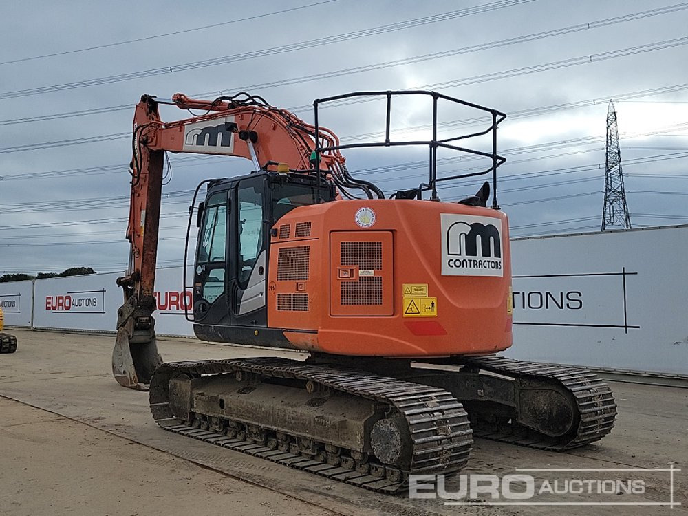 2019 Hitachi ZX225USLC-6 - Excavadora de cadenas: foto 3 2019 Hitachi ZX225USLC-6 - Excavadora de cadenas: foto 3
