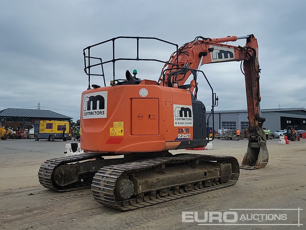 2019 Hitachi ZX225USLC-6 - Excavadora de cadenas: foto 5 2019 Hitachi ZX225USLC-6 - Excavadora de cadenas: foto 5
