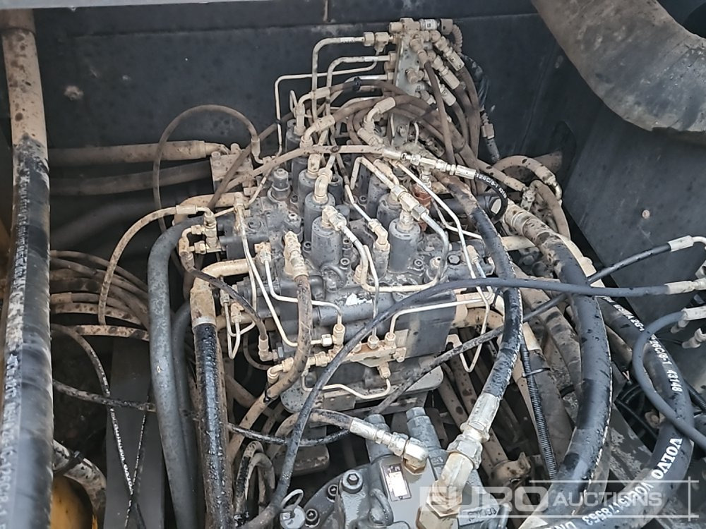 Excavadora de cadenas 2020 Volvo EC300EL: foto 19