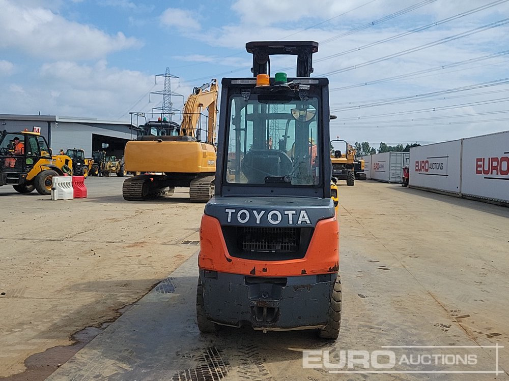 2021 Toyota TONERO 35 - Carretilla elevadora: foto 4 2021 Toyota TONERO 35 - Carretilla elevadora: foto 4