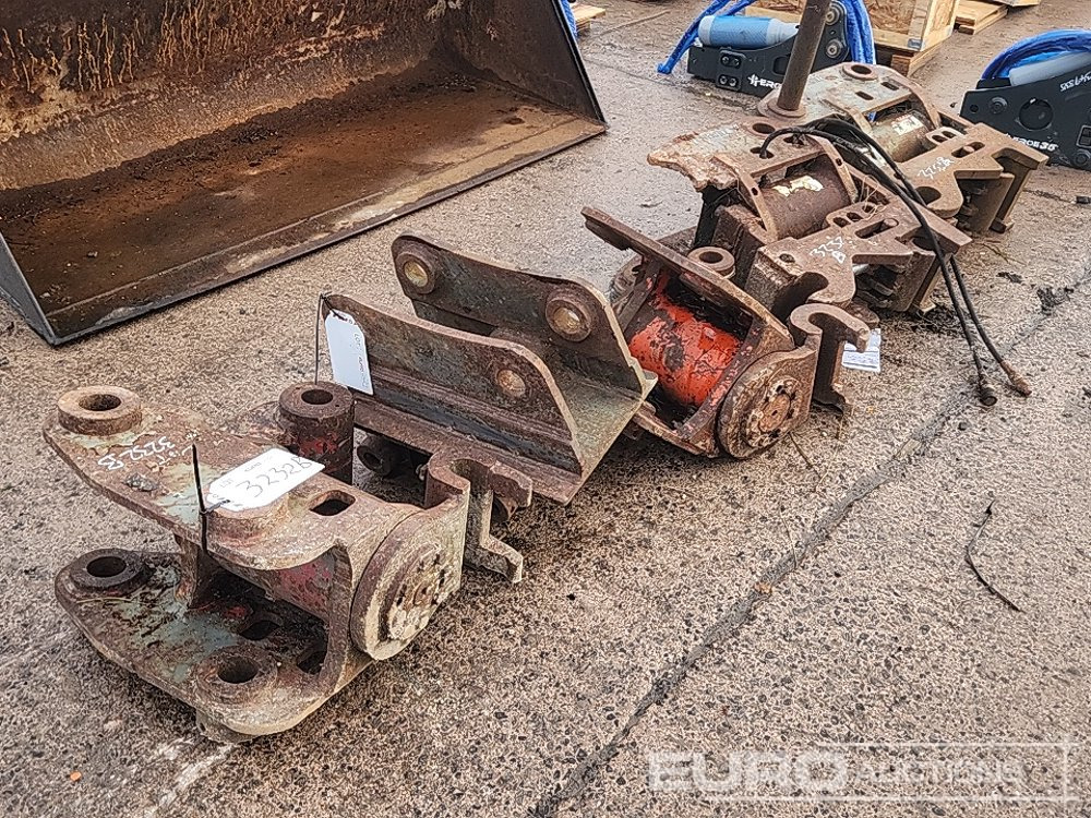 60/65mm Tilting Quick Hitch (4 of) Hitch Adaptor (1 of) - Acoplamiento rápido: foto 1 60/65mm Tilting Quick Hitch (4 of) Hitch Adaptor (1 of) - Acoplamiento rápido: foto 1