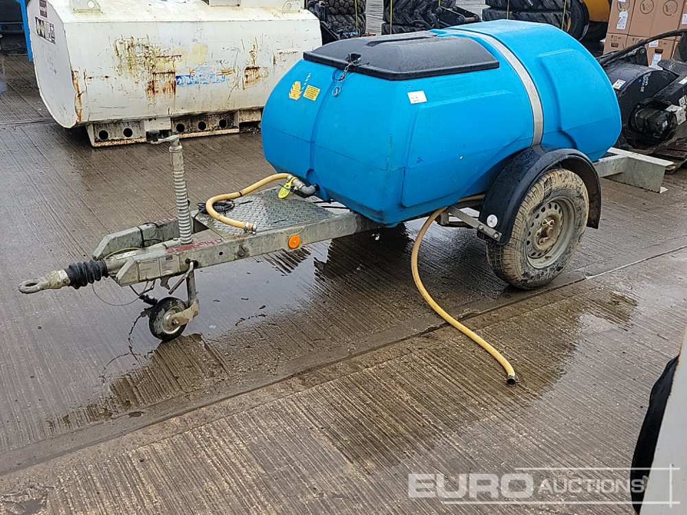 Bowser Supply Single Axle Plastic Water Bowser - Tanque de almacenamiento: foto 1 Bowser Supply Single Axle Plastic Water Bowser - Tanque de almacenamiento: foto 1