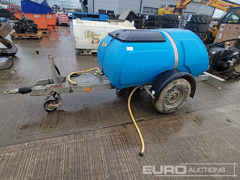 Bowser Supply Single Axle Plastic Water Bowser - Tanque de almacenamiento: foto 2 Bowser Supply Single Axle Plastic Water Bowser - Tanque de almacenamiento: foto 2