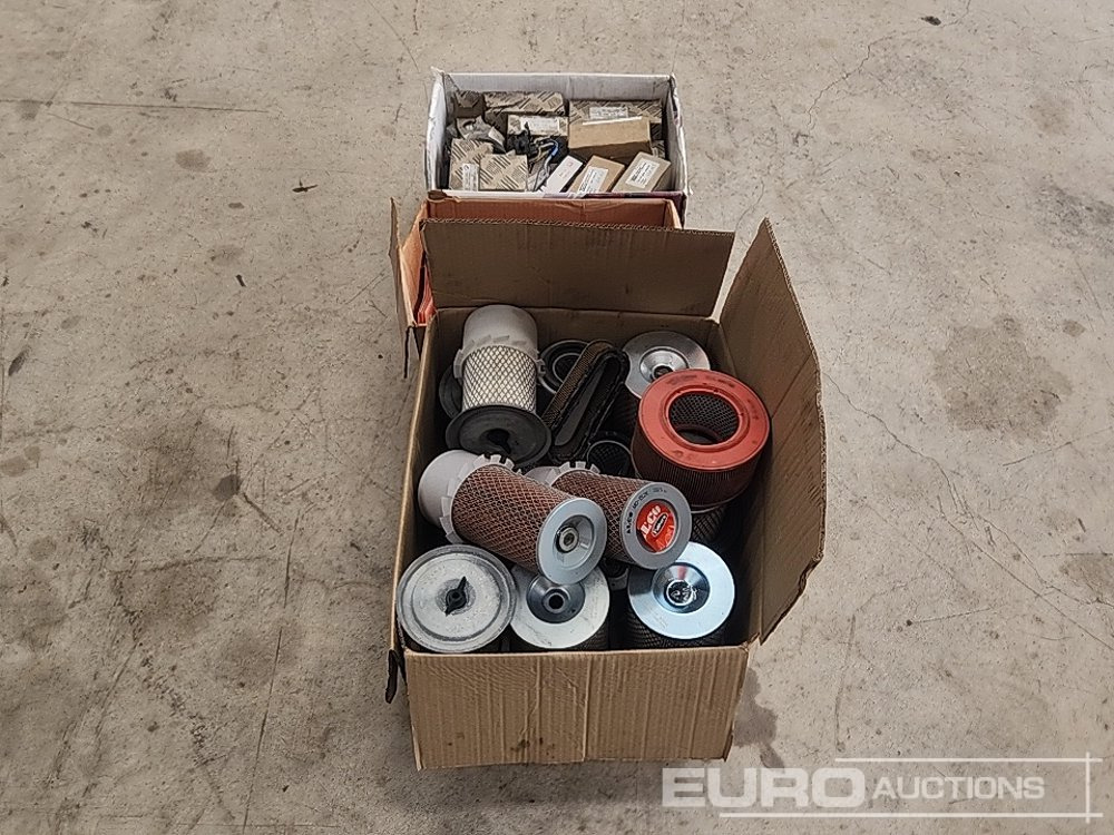 Box of Filters (3 of) - Equipo de taller: foto 2 Box of Filters (3 of) - Equipo de taller: foto 2